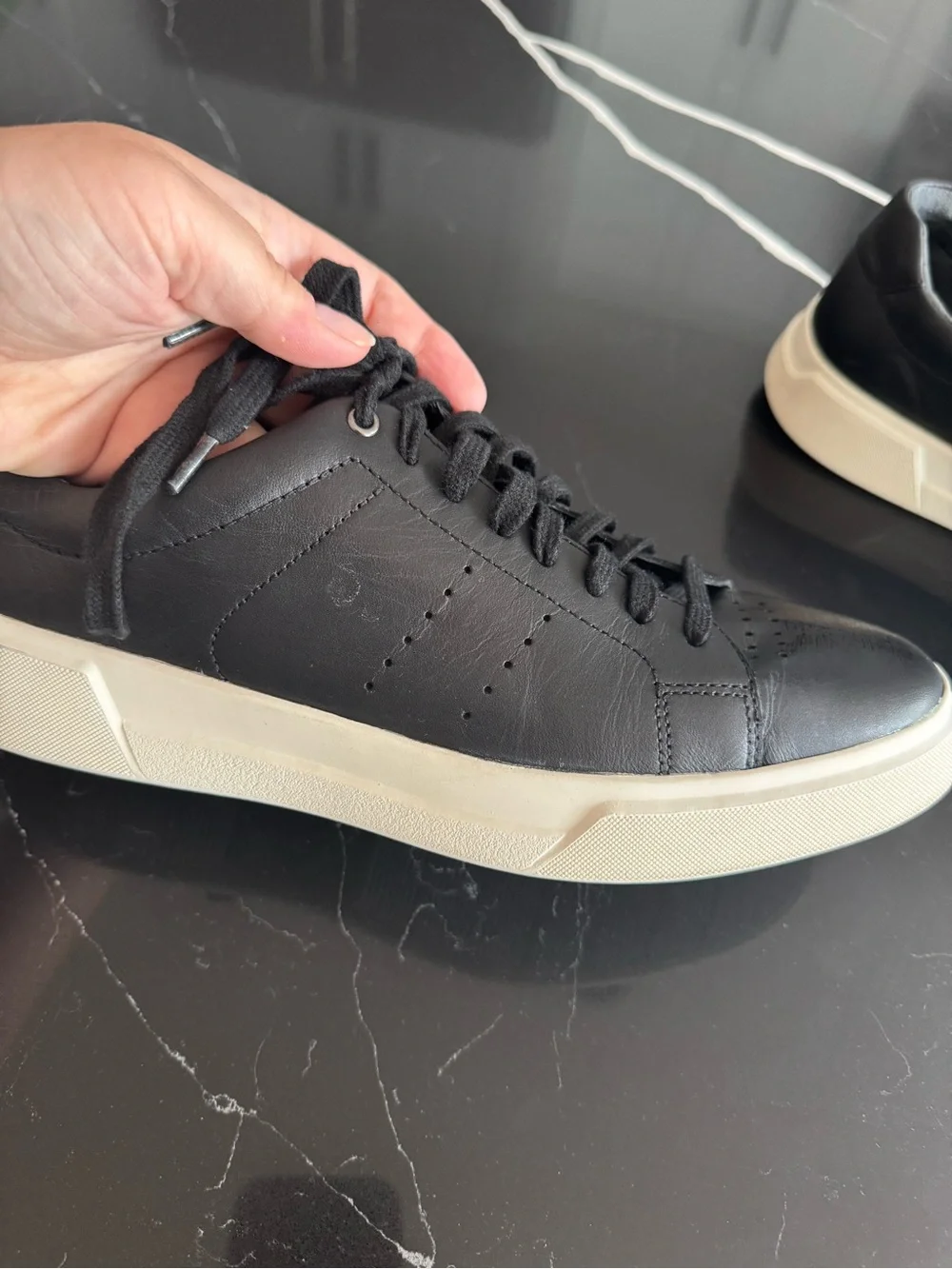 Vince classic black